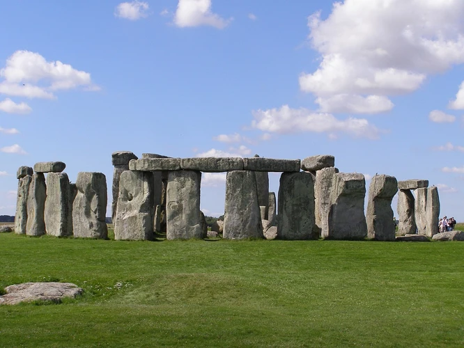 The Geometry Of Stonehenge